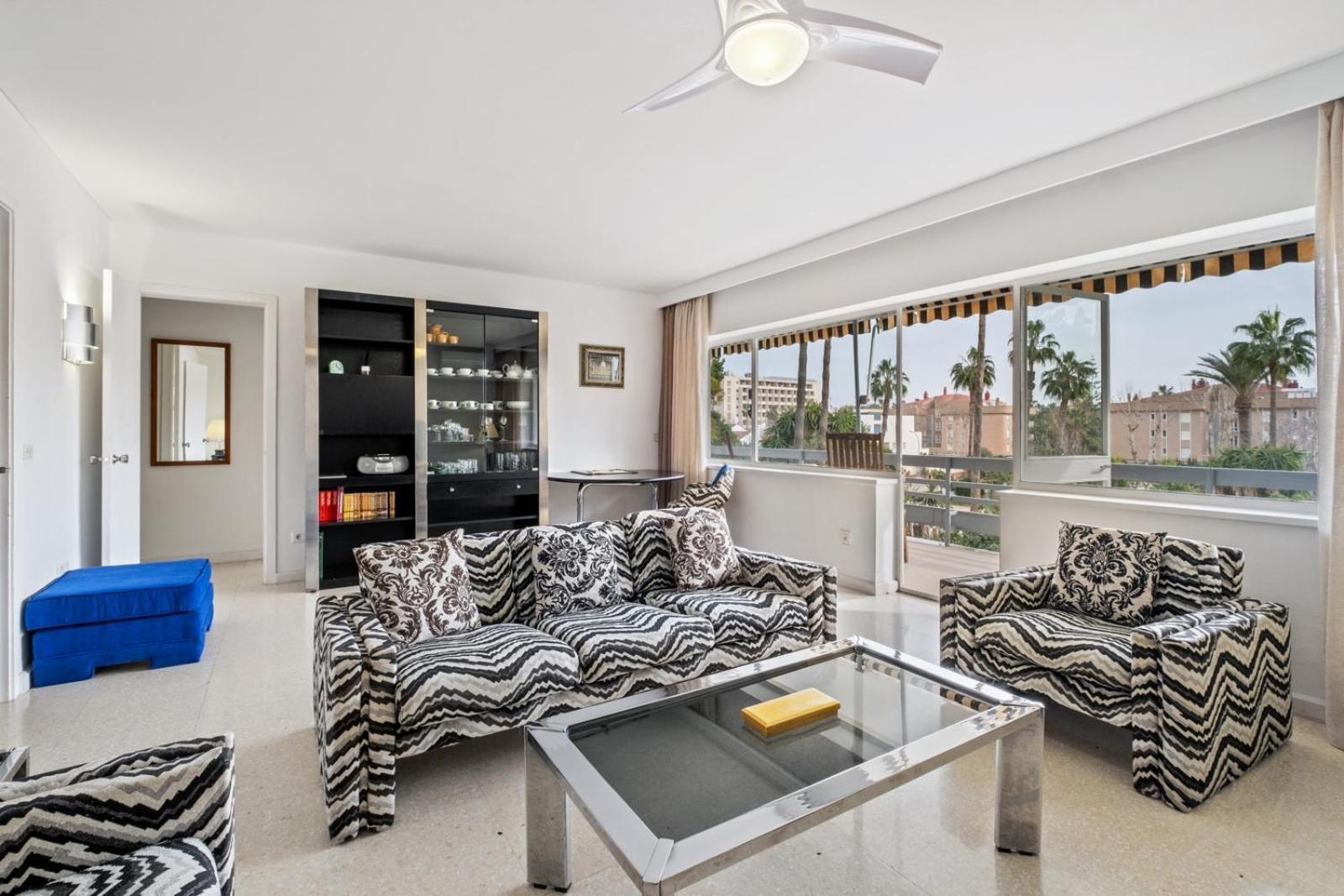 Piso Con 2 Habitaciones, 2 Terrazas Y Piscina Торемолинос Екстериор снимка