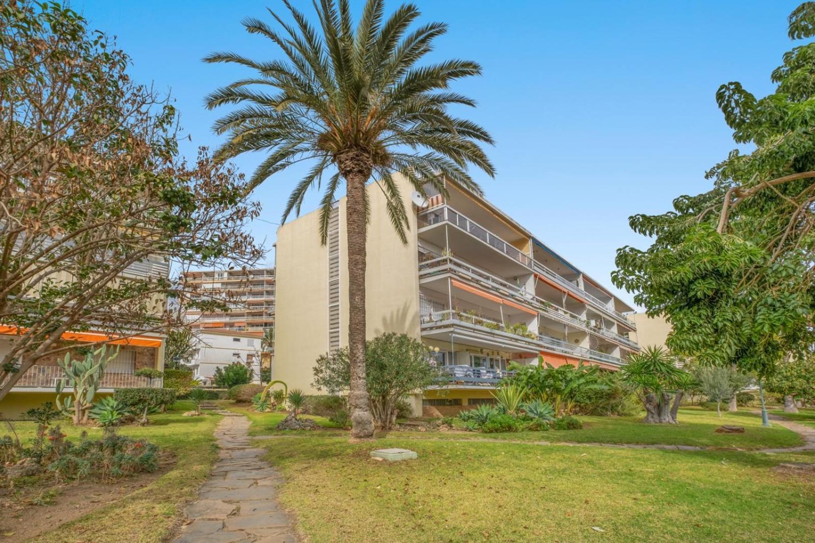 Piso Con 2 Habitaciones, 2 Terrazas Y Piscina Торемолинос Екстериор снимка