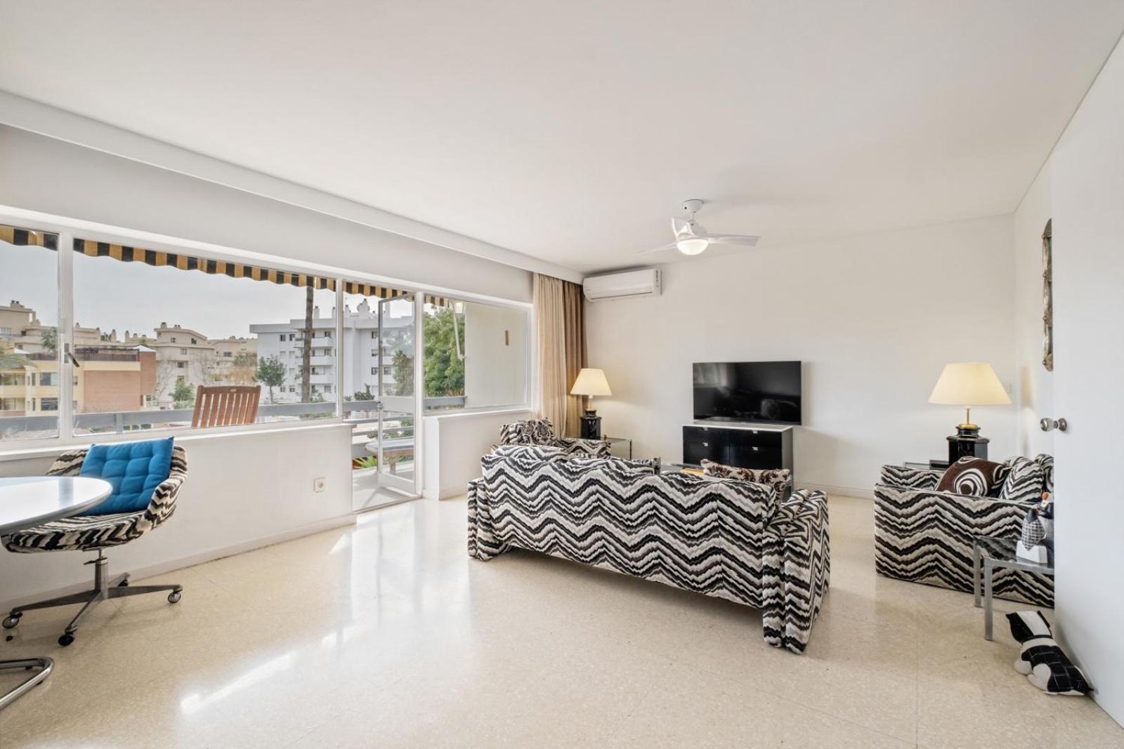 Piso Con 2 Habitaciones, 2 Terrazas Y Piscina Торемолинос Екстериор снимка